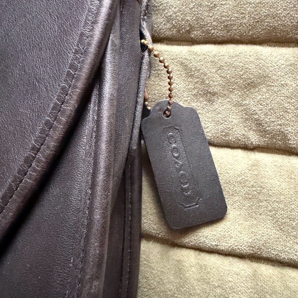 Coach vintage Lindsay Black Leather Crossbody Bag - Picture 3 of 8